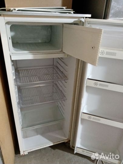 Холодильник бу маленький