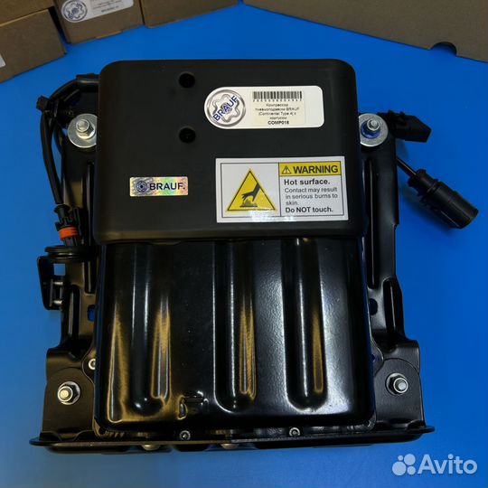 Компрессор пневмоподвески Panamera 970 с корпусом