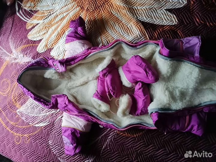 Зимний комбинезон для девочки