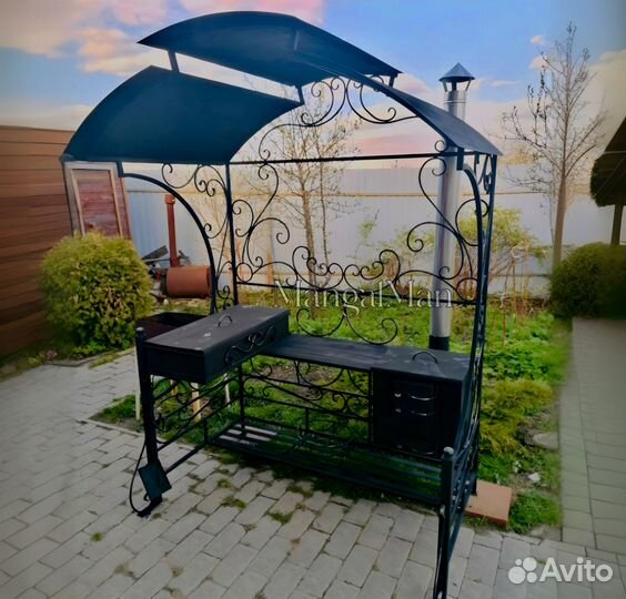 Мангал с крышей угловой