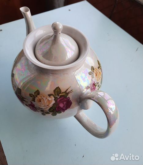 Фарфоровый чайник новый