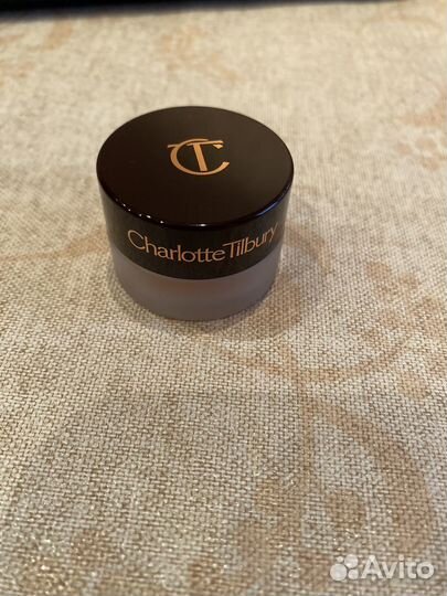 Кремовые тени Charlotte Tilbury