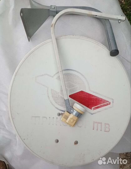 Спутниковая тарелка Триколор