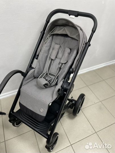 Коляска и автокресло с базой Cybex