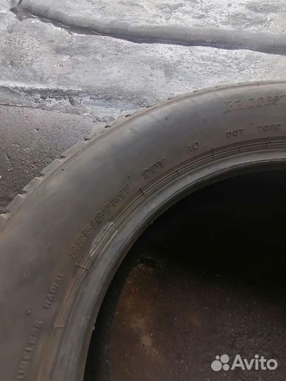 Bridgestone Turanza T005 225/60 R17