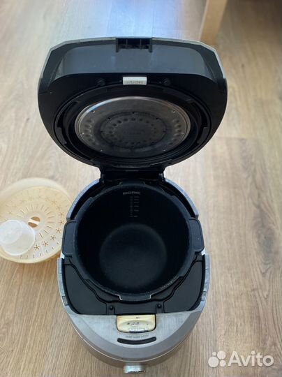 Мультиварка bork u800