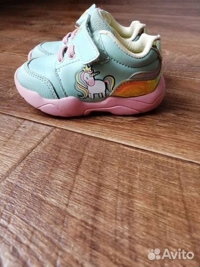 Кроссовки детские для девочек 22 р