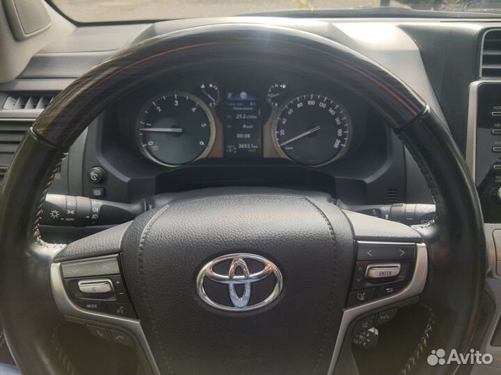 Toyota Land Cruiser Prado 2.8 AT, 2020, 130 000 км