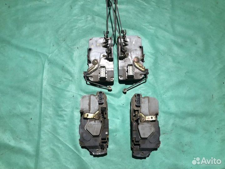 Замки дверей Peugeot 206