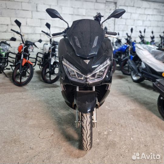 Скутер Honda PCX 200 replica (с птс) Чёрный