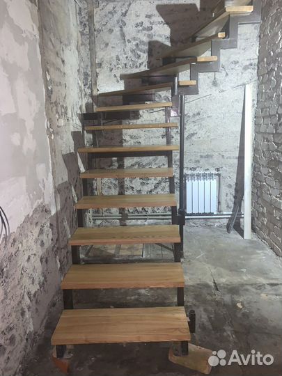 Металлическая лестница