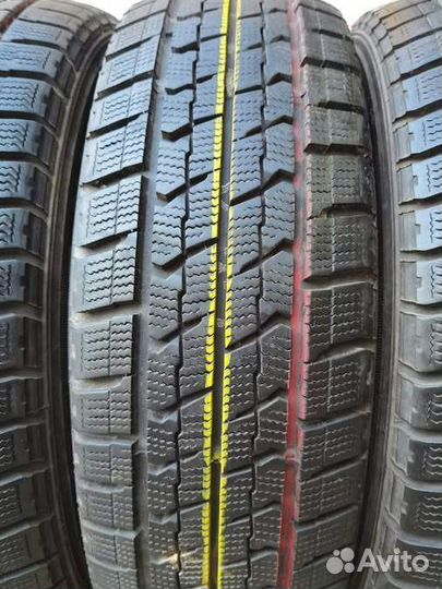 Goodyear Ice Navi Zea II 205/60 R16 98H