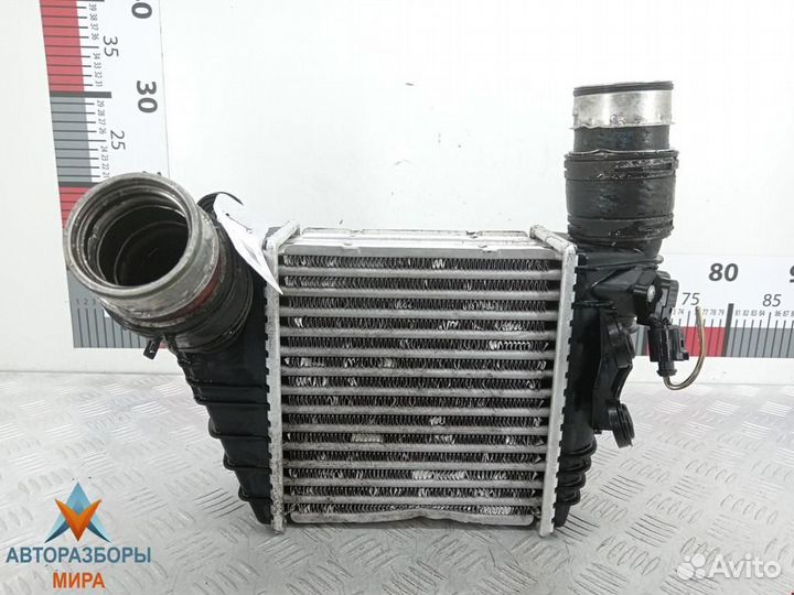 Интеркулер Volkswagen Golf 4 2002 1J0145803G
