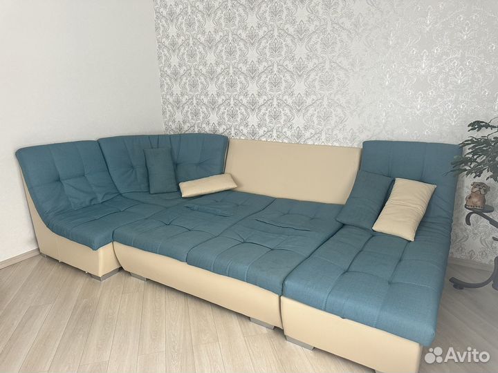 Большой угловой диван бу