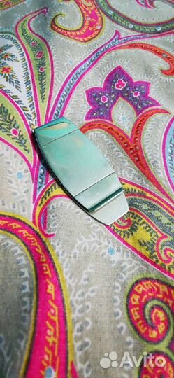 Зажим для купюр