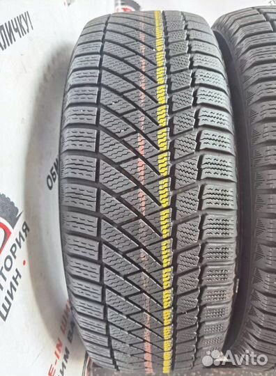 Continental ContiVikingContact 6 215/60 R17 99V
