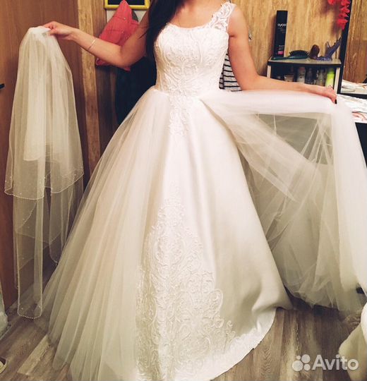 Свадебное платье