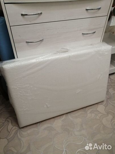 Кушетка Новая, Ширма, лампы