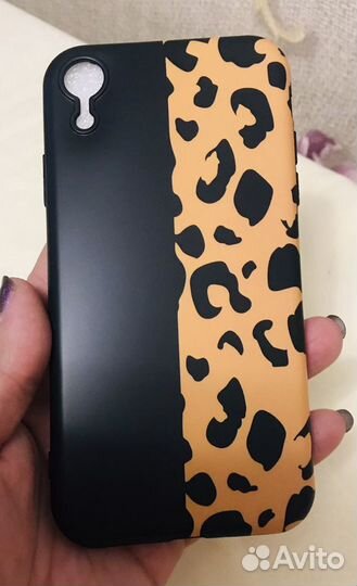 Чехлы на iPhone XR