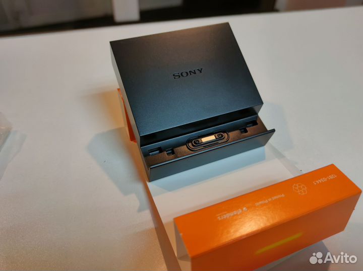 Док станция Sony DK39