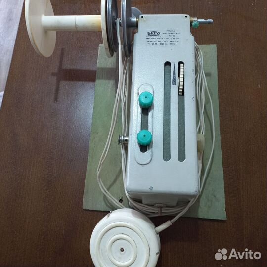 Электрическая прялка для шерсти