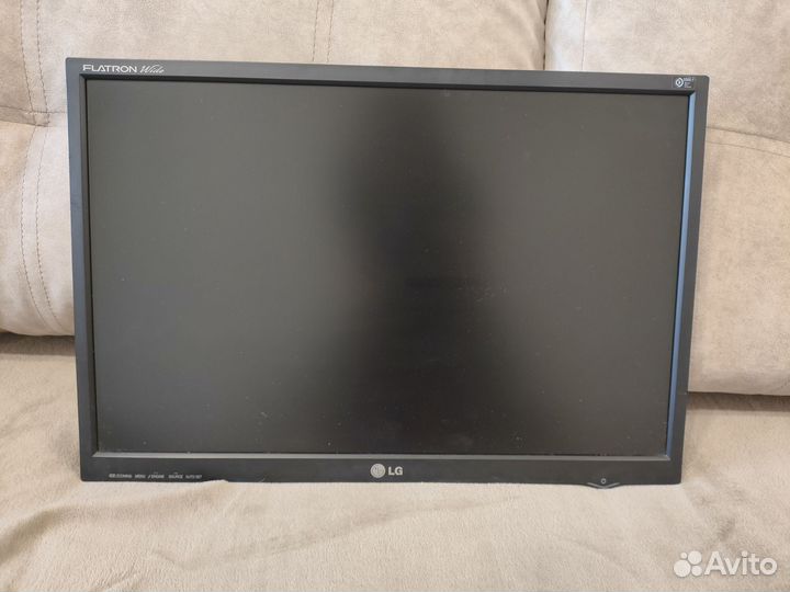 Монитор для компьютера LG Flatron Wide