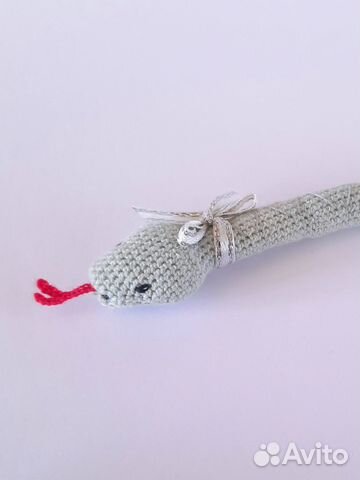 Вязаная игрушка змейка, змея