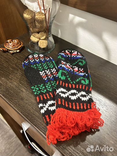 Варежки женские