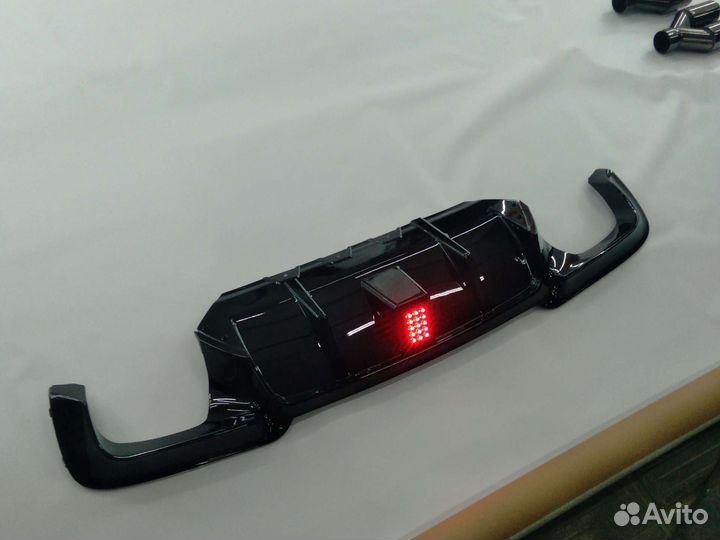 Диффузор BMW m5 F10 с ребрами