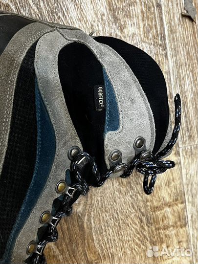 Треккинговые ботинки la sportiva