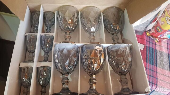 Рюмки на ножке