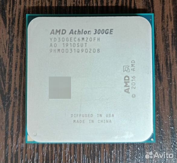 Процессор Athlon 300GE