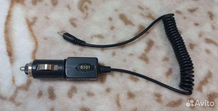 АВТОМОБИЛЬНАЯ зарядка для телефона