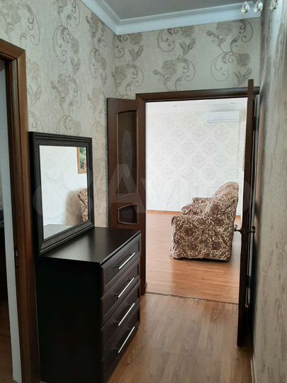 2-к. квартира, 80 м², 2/5 эт.