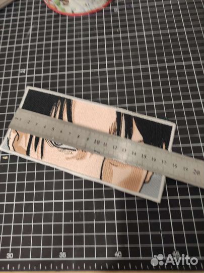 Нашивка атака титанов, нашивка леви аккерман