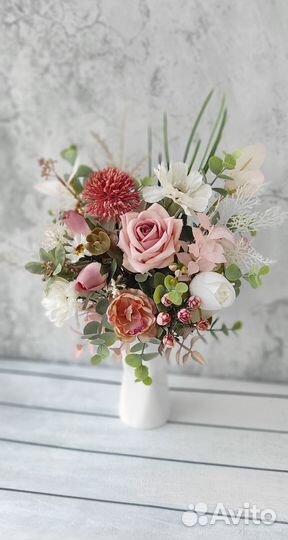 Композиции из искусственных цветов