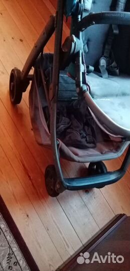 Коляска прогулочная