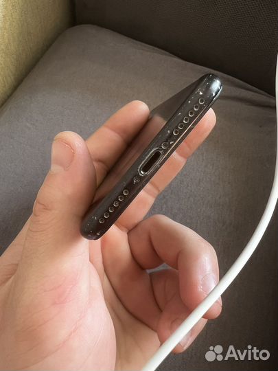 Телефон iPhone 7
