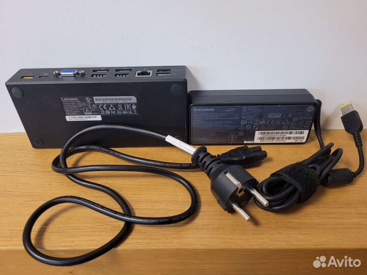 Док-станция Lenovo USB-C Dock 40A9