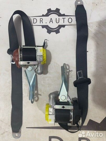 Ремень безопасности задний Lexus Rx F-Sport GYL25