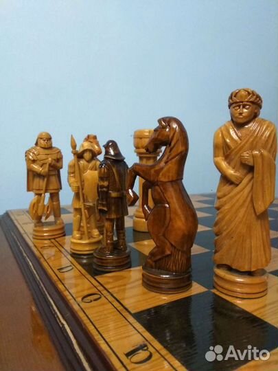 Шахматный стол (шашки)