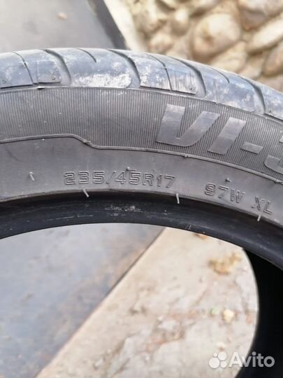 Ovation VI-388 235/45 R17 97W