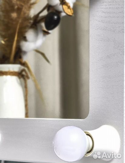 Зеркало гримерной