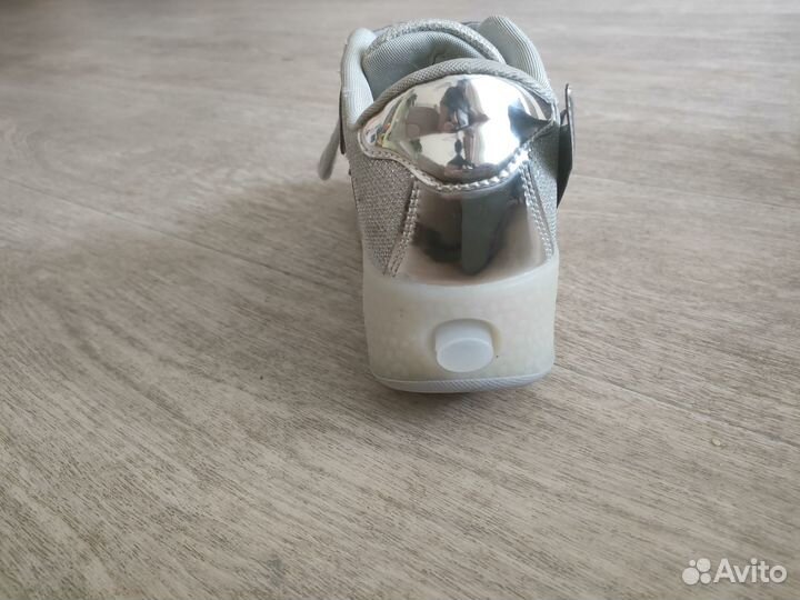 Кроссовки ролики 4 колеса 37 рр (24см стелька)