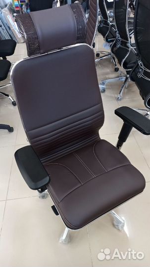 Кресло офисное Самурай KL-3.041 темно-коричневое