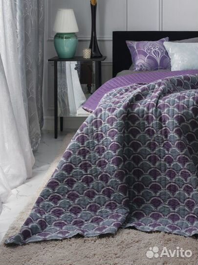 Покрывало на кровать новое