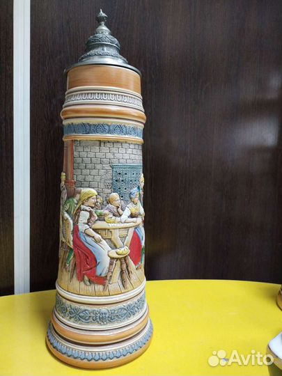 Огромная пивная кружка Германия