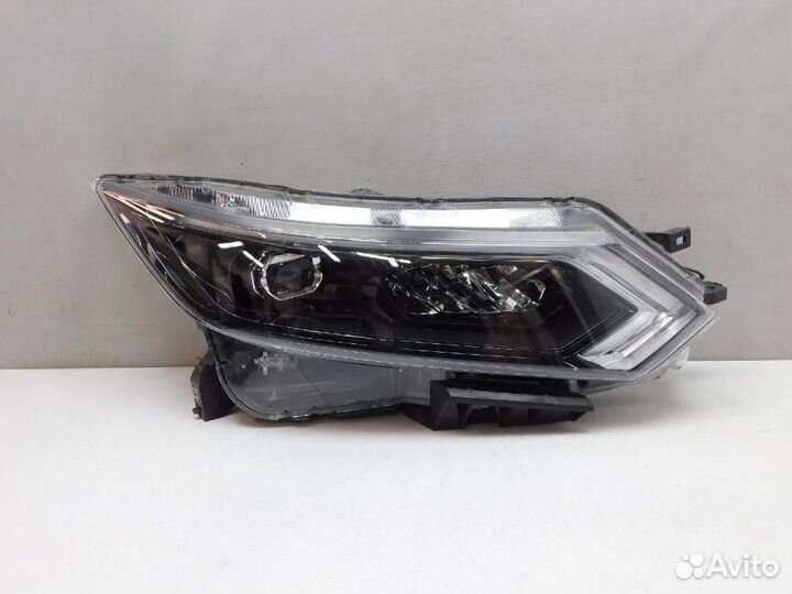 Фара правая Nissan Qashqai