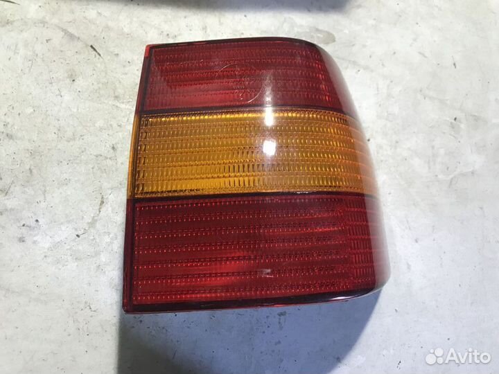 Фонарь левый Volkswagen Passat B4