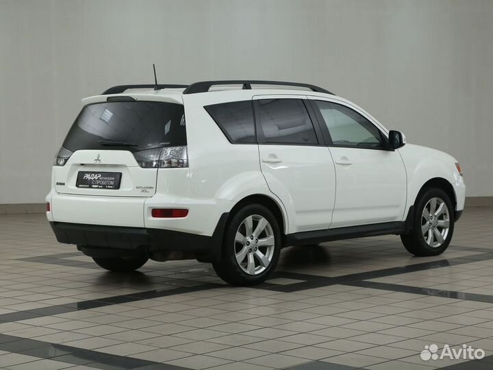 Mitsubishi Outlander 2 CVT, 2011, 232 500 км